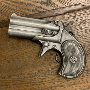 Metal pistol belt buckle